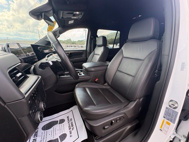 Used 2025 Chevrolet Tahoe LT AWD/4WD image 28