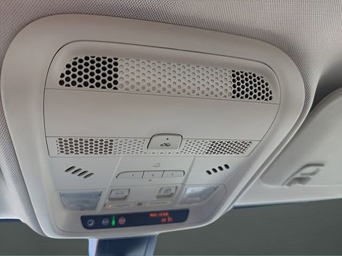 Used 2023 Cadillac XT5 Premium Luxury image 18