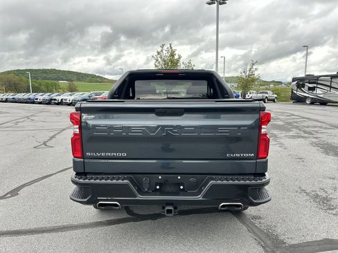Used 2019 Chevrolet Silverado 1500 Custom Trail Boss AWD/4WD image 6