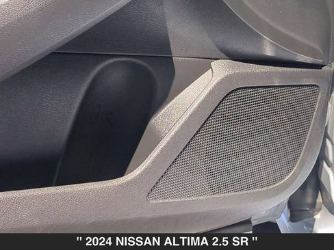Used 2024 Nissan Altima 2.5 SR AWD/4WD image 13