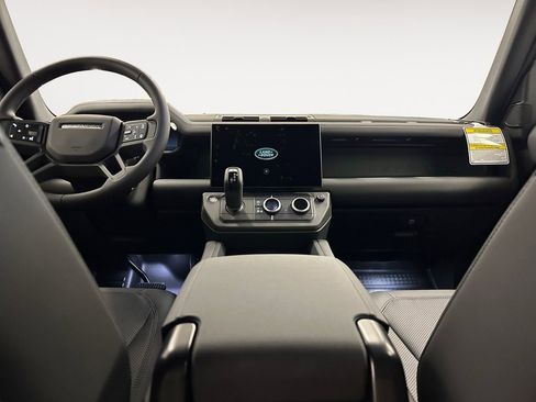 New 2026 Land Rover Defender 110 X-Dynamic SE image 11