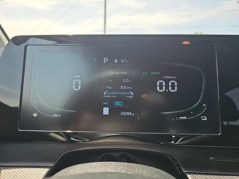 Used 2023 Kia Sportage LX AWD/4WD image 18