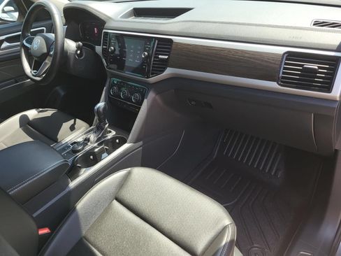 Used 2023 Volkswagen Atlas SE AWD/4WD image 8