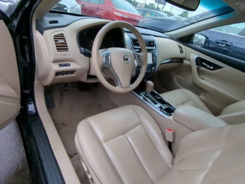 Used 2013 Nissan Altima 3.5 SL w/ Technology Pkg FWD image 7