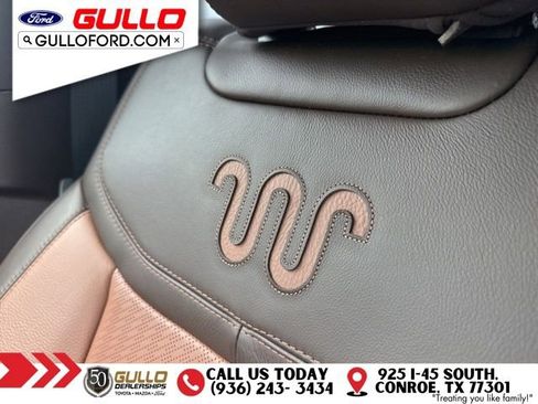 Used 2023 Ford Explorer King Ranch w/ Technology Package image 8