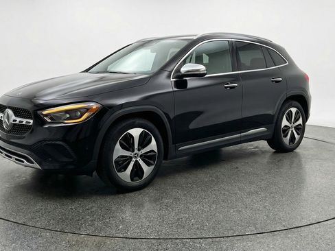 Used 2025 Mercedes-Benz GLA 250 image 3