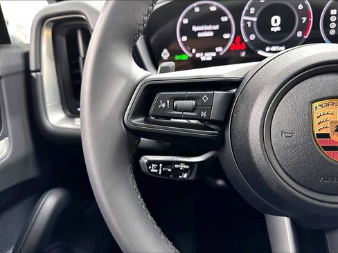 New 2026 Porsche Cayenne Coupe AWD/4WD image 19