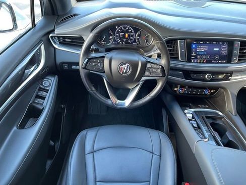 Used 2022 Buick Enclave Premium w/ LPO, Touring Package image 6