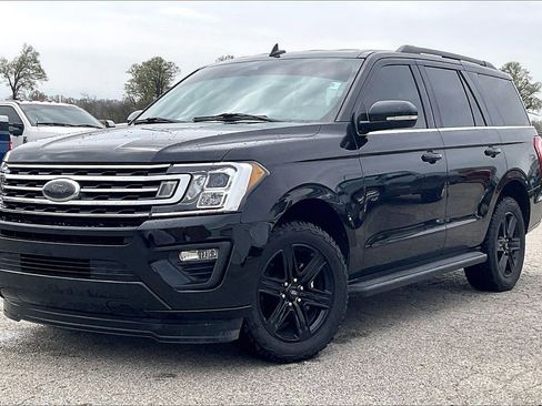 Used 2020 Ford Expedition XLT w/ Equipment Group 201A image 2