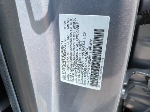 Used 2025 Honda Pilot Sport image 40