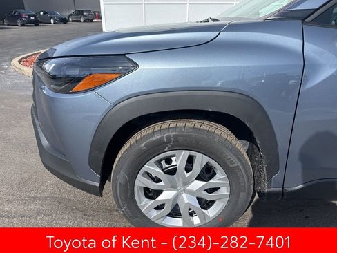 New 2026 Toyota Corolla Cross L image 2