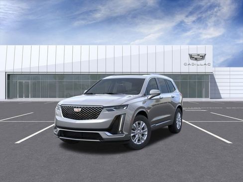 New 2025 Cadillac XT6 Luxury image 8