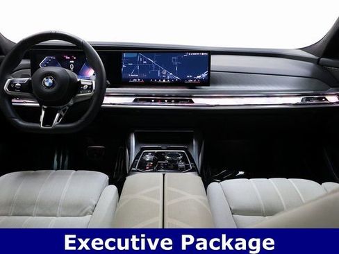 Used 2024 BMW 760i xDrive w/ Executive Package AWD/4WD image 11