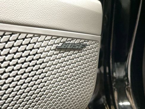 Used 2024 Hyundai Elantra Limited image 13