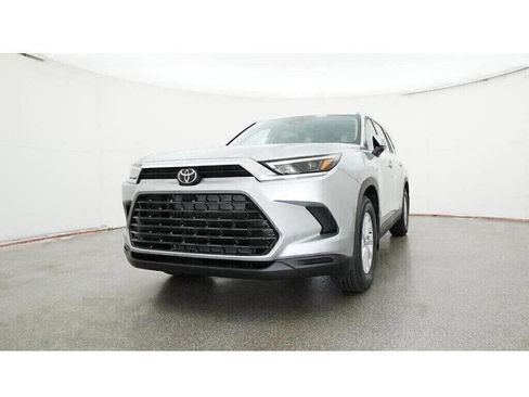 New 2026 Toyota Grand Highlander XLE image 59