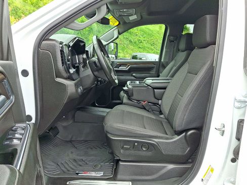 Used 2024 Chevrolet Silverado 2500 LT w/ Convenience Package AWD/4WD image 13