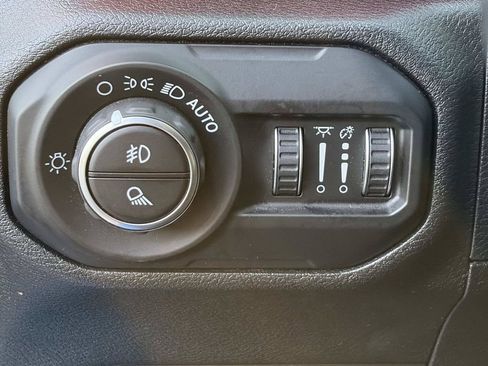 Used 2020 Jeep Gladiator Rubicon AWD/4WD image 25