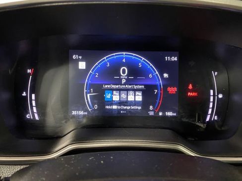 Used 2024 Toyota Corolla Cross XLE image 19