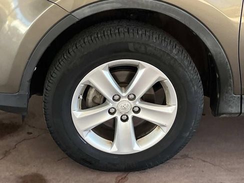 Used 2014 Toyota RAV4 XLE image 11