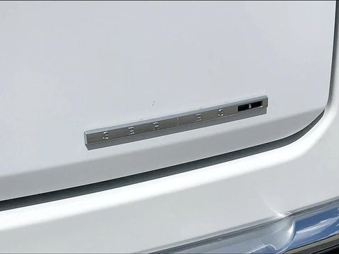 Used 2022 Jeep Grand Wagoneer Series I AWD/4WD image 10