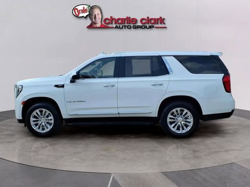 Used 2024 GMC Yukon SLT RWD image 2