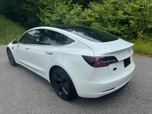 Used 2019 Tesla Model 3 Mid Range RWD image 8