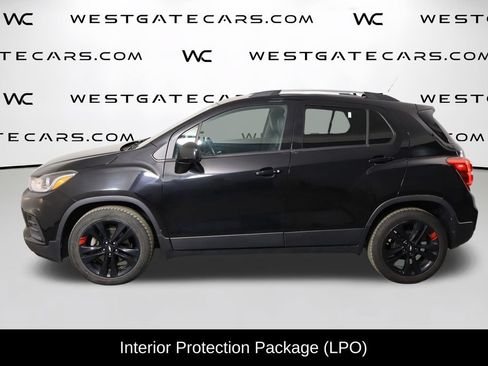 Used 2020 Chevrolet Trax LT w/ Redline Edition FWD image 5