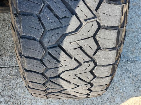 Used 2023 Ford F150 Lariat w/ Equipment Group 502A High image 12