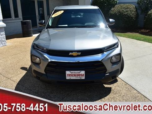 Used 2023 Chevrolet TrailBlazer LS FWD image 4