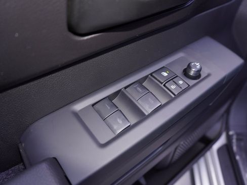 New 2026 Toyota Tundra SR image 10