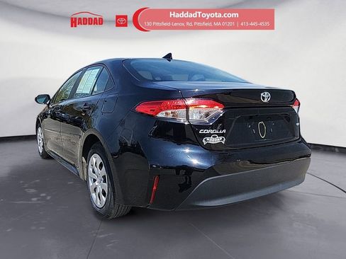 Used 2023 Toyota Corolla LE FWD image 3