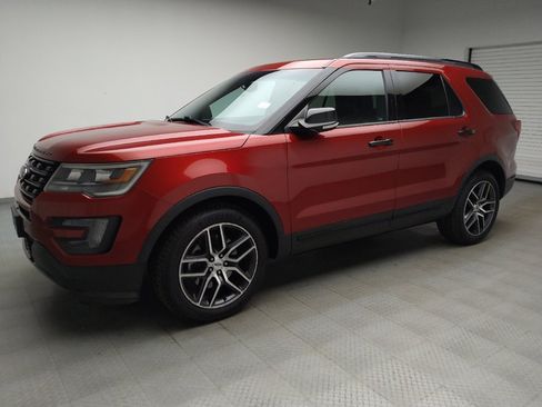 Used 2016 Ford Explorer Sport w/ Equipment Group 401A AWD/4WD image 2