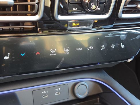 New 2026 Nissan Sentra SV w/ SV Convenience Package FWD image 22