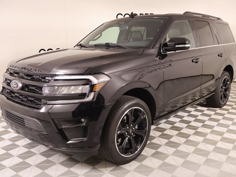 Used 2024 Ford Expedition Limited AWD/4WD image 11