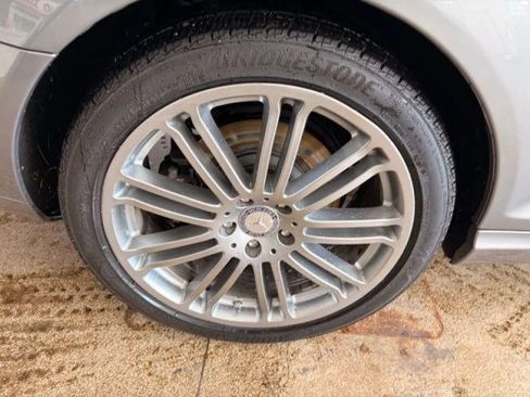 Used 2010 Mercedes-Benz CL 550 4MATIC image 40