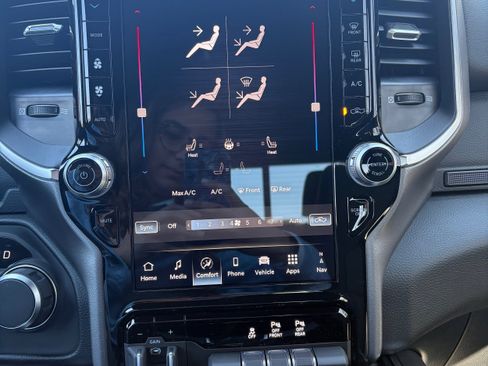 New 2026 RAM 1500 Big Horn AWD/4WD image 27