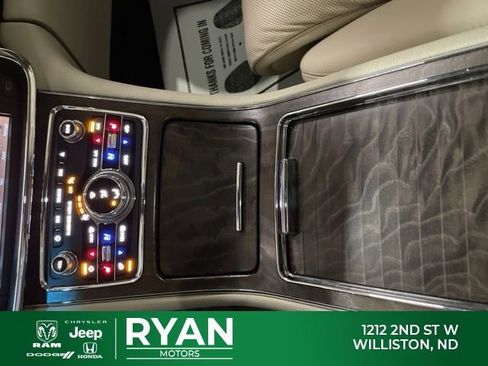 Used 2019 Lincoln Continental Reserve image 22