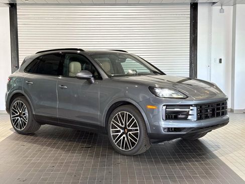 New 2026 Porsche Cayenne AWD/4WD image 9