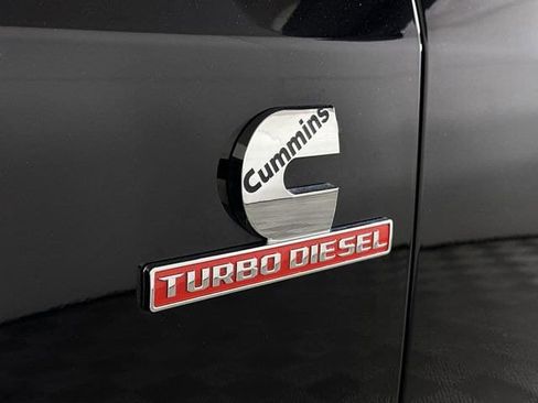 Used 2022 RAM 3500 Limited AWD/4WD image 32