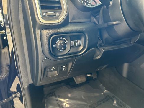 Used 2020 RAM 1500 Laramie image 43