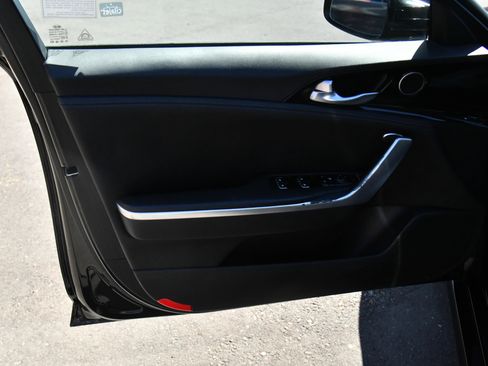 Used 2019 Kia Stinger RWD image 14