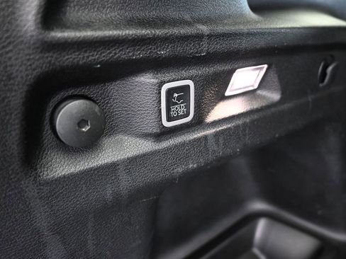 Used 2021 Jeep Grand Cherokee L Laredo w/ Luxury Tech Group I image 44