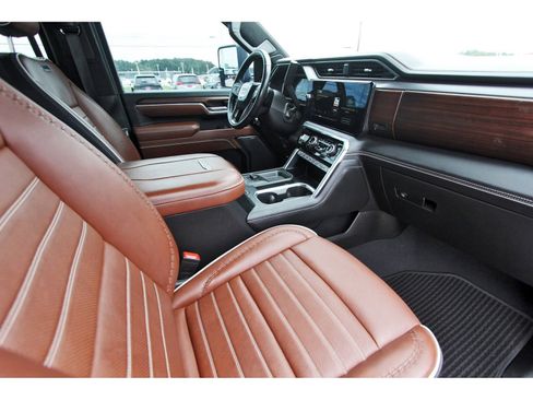 Used 2024 GMC Sierra 2500 Denali Ultimate w/ Max Trailering Package image 29