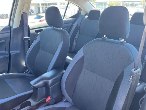 Used 2025 Nissan Versa SV image 36