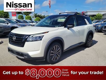 Used 2023 Nissan Pathfinder SL w/ SL Premium Package