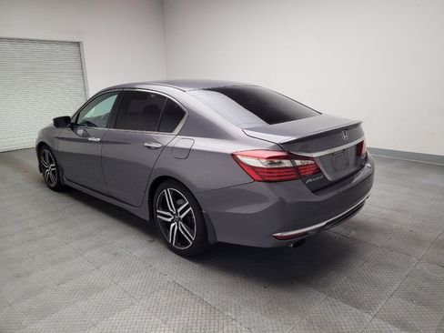 Used 2017 Honda Accord Sport image 5
