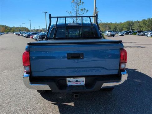 Certified 2019 Toyota Tacoma SR5 image 5