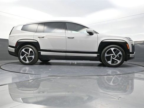 New 2026 Hyundai Ioniq 9 Limited image 39