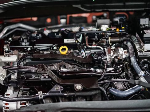 Certified 2026 Toyota Corolla Cross LE image 29