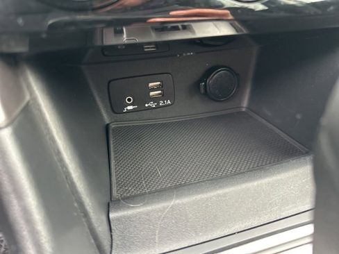 Used 2021 Subaru Forester Premium image 18